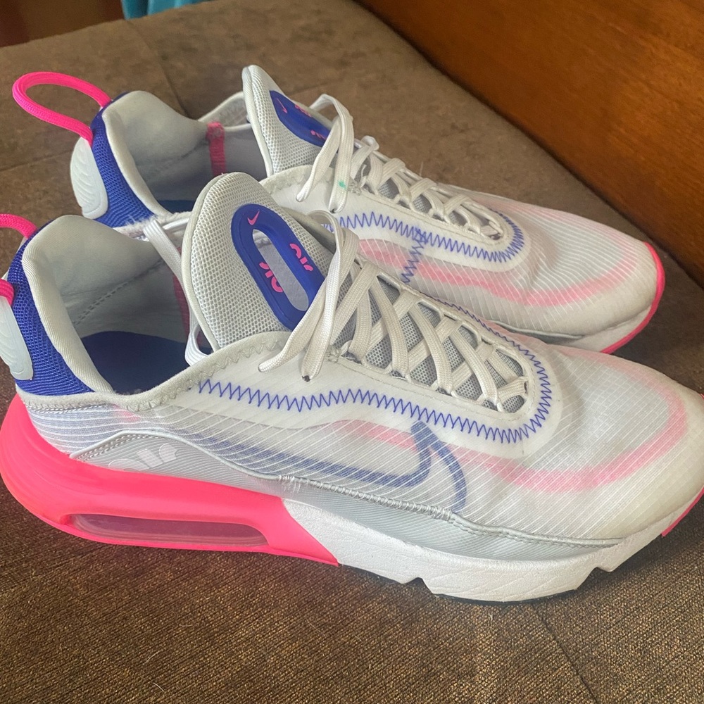 Nike Air Max 2090 Pink Shoes